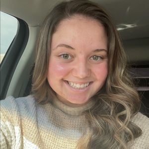 Meet your Posher, Alyssa